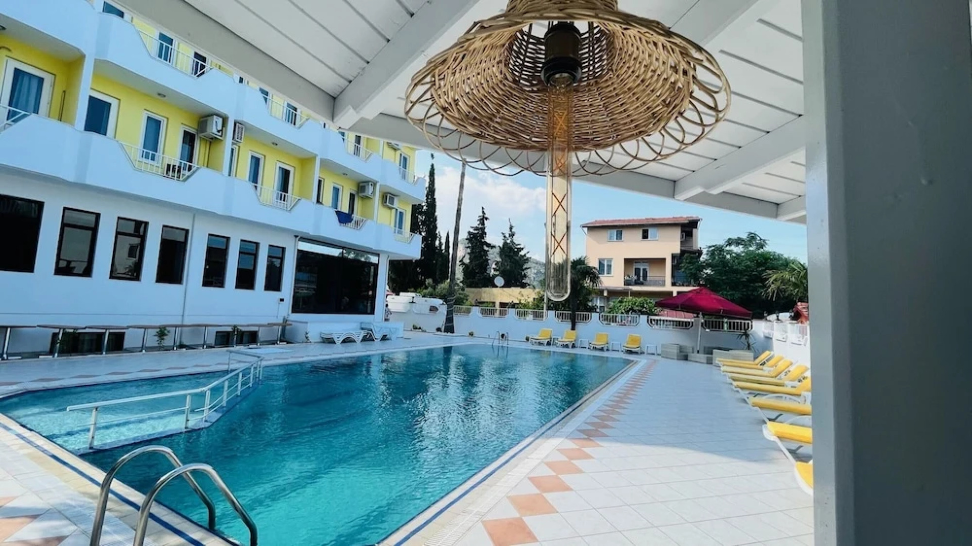 Akar Palace Resort Hotel