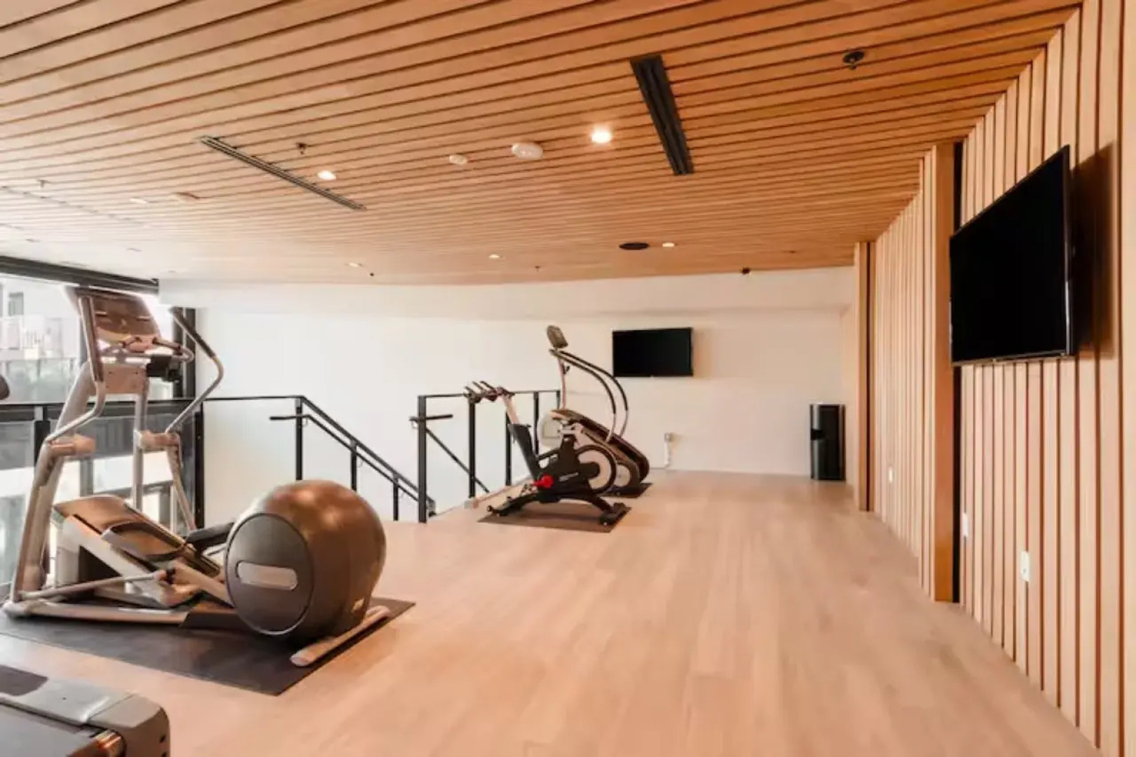 The Lum Hotel Los Angeles Stadium District