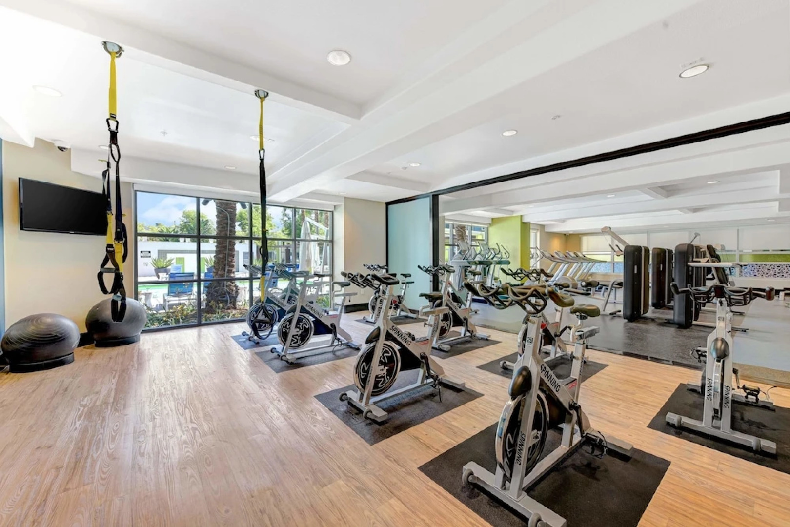 Luxury Suites Irvine