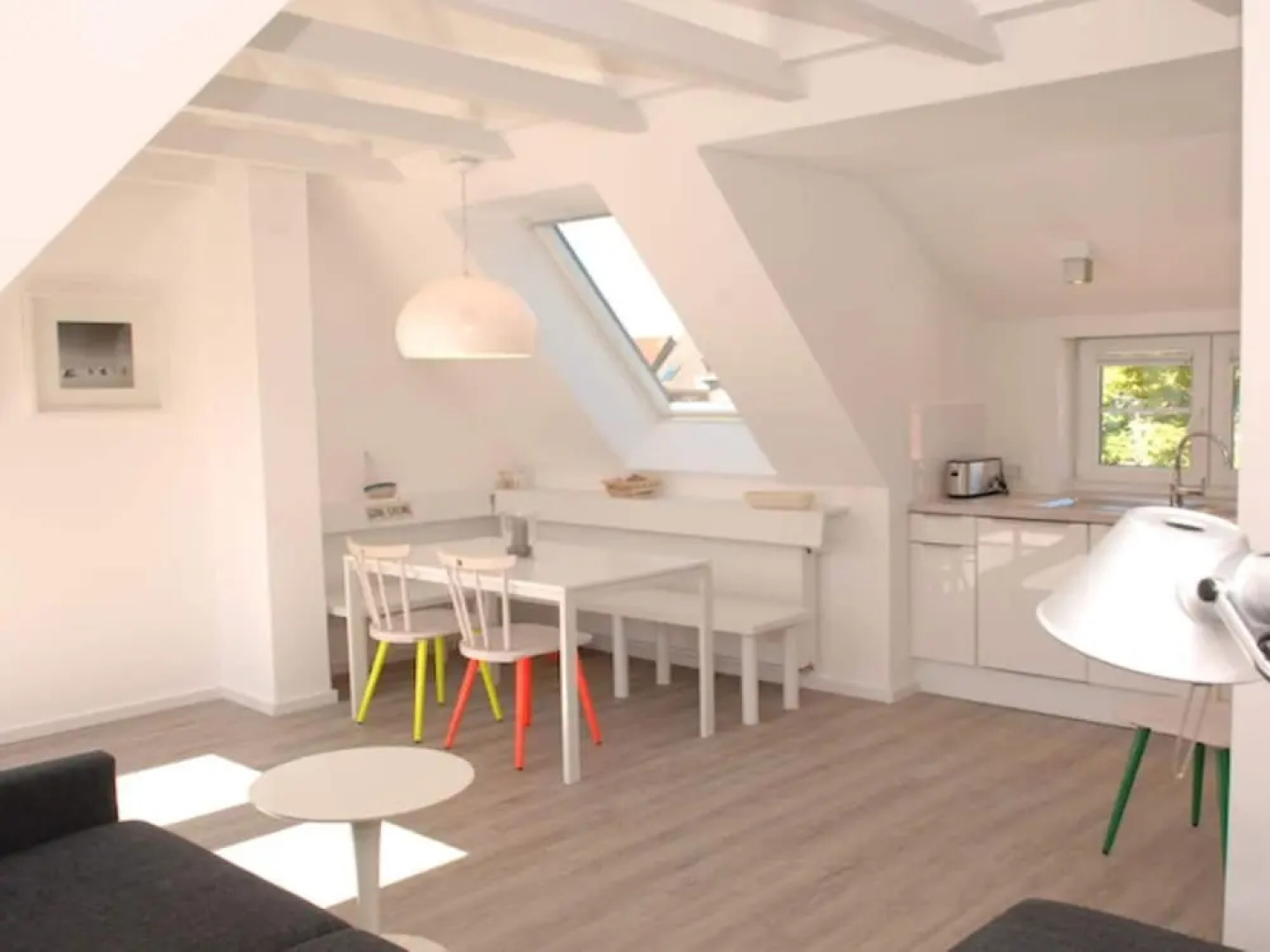 House Flora, Golden Knoepke