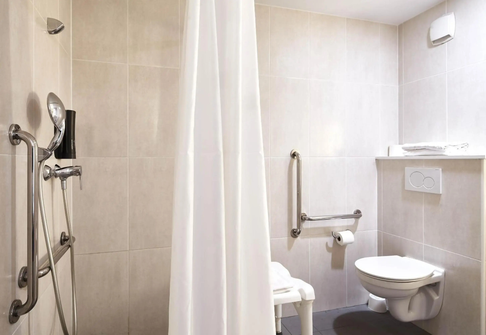 B&B HOTEL NANTERRE Rueil Malmaison