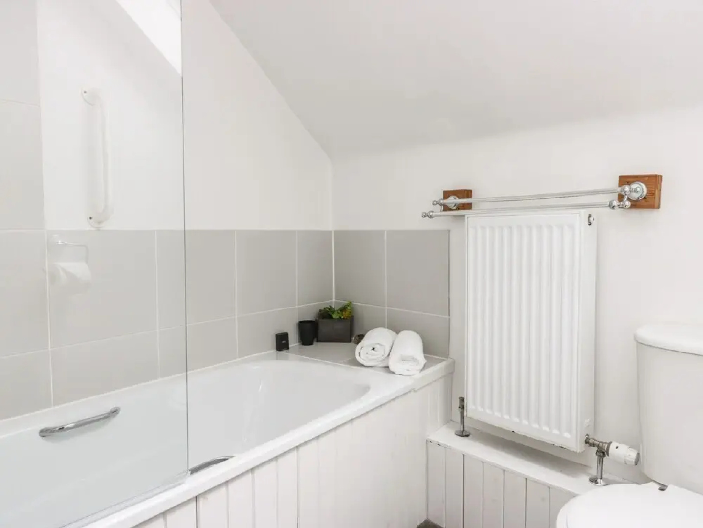 1 Blinkbonny Cottages