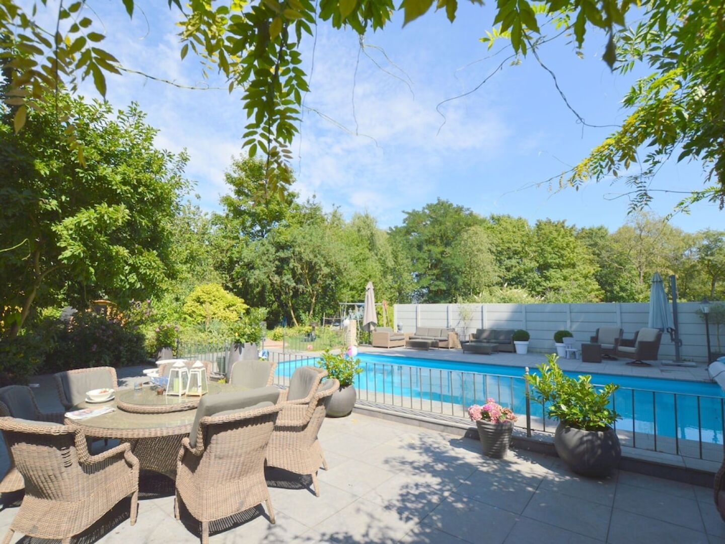 Opulent Villa with Sauna, Hot Tub, Pool