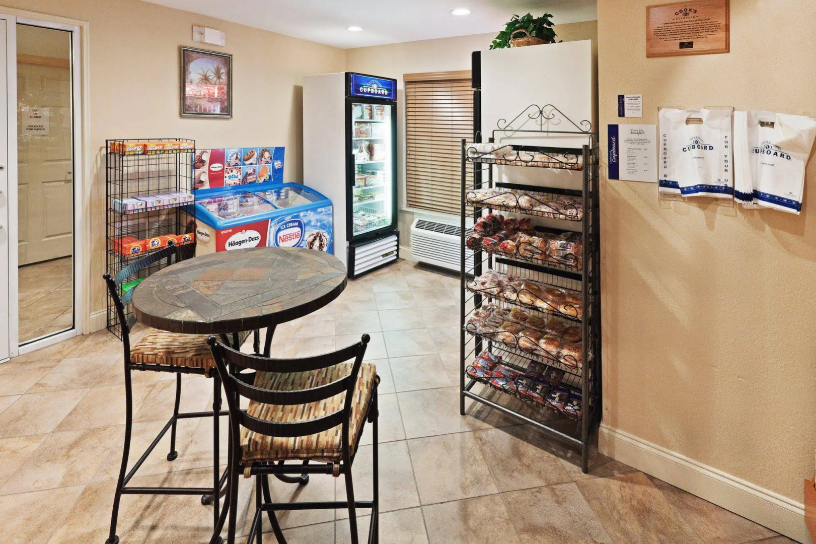 Candlewood Suites Market Center by IHG