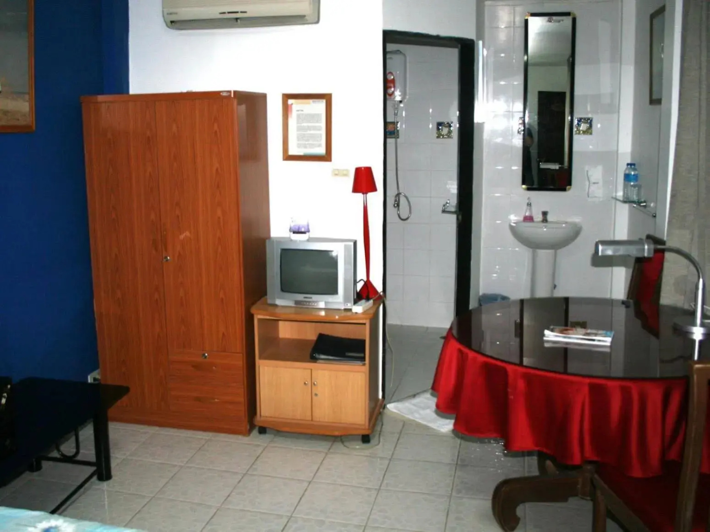Summer Breeze Inn Hotel
