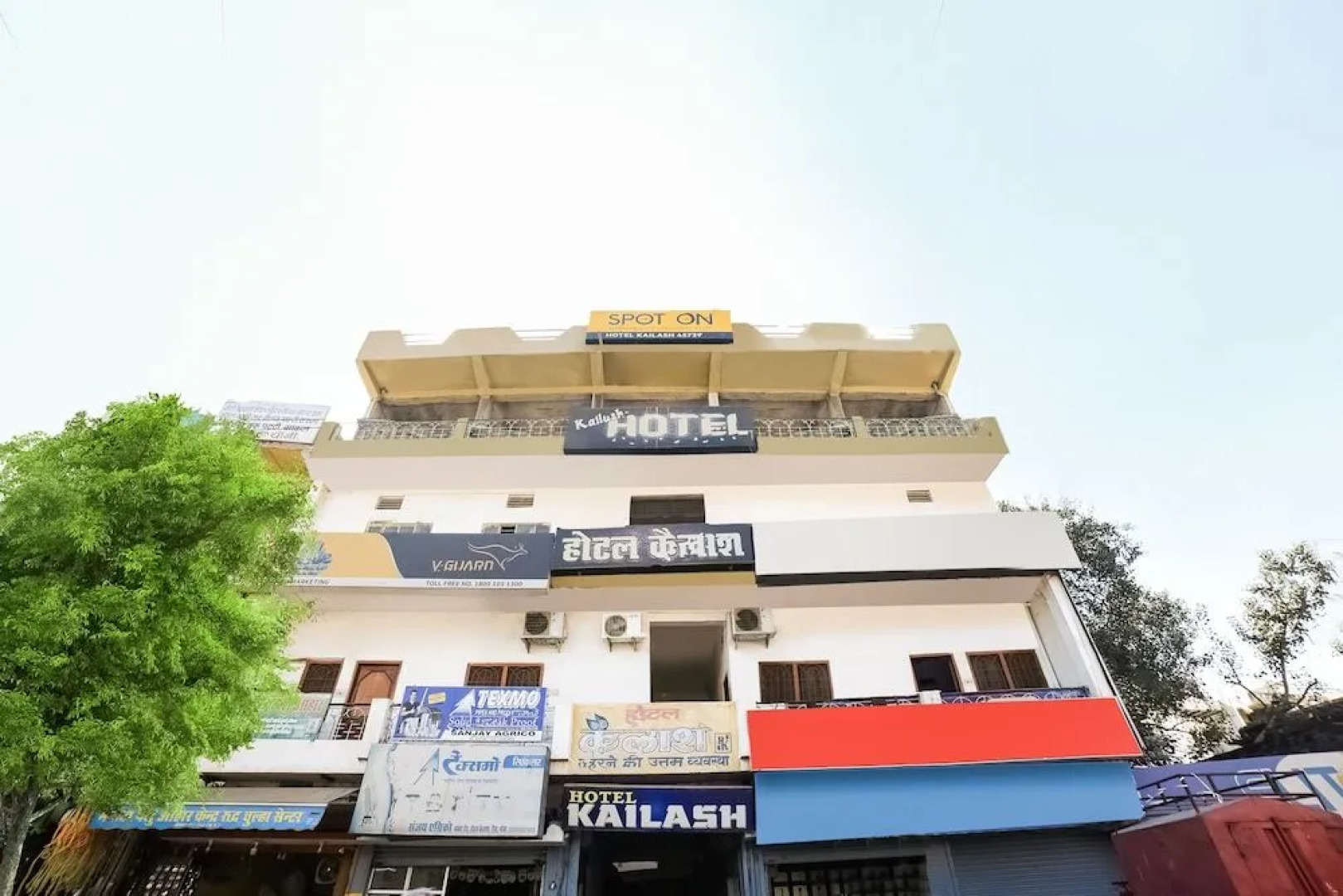 SPOT ON 45729 Hotel Kailash