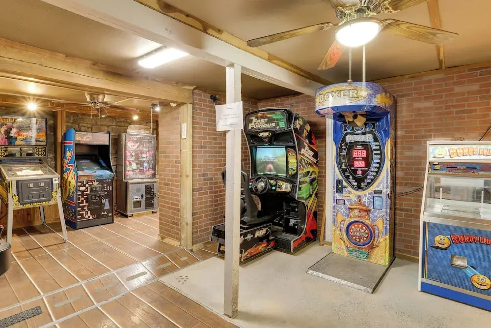 Historic Hardy Home w/ Game Room on Main Street