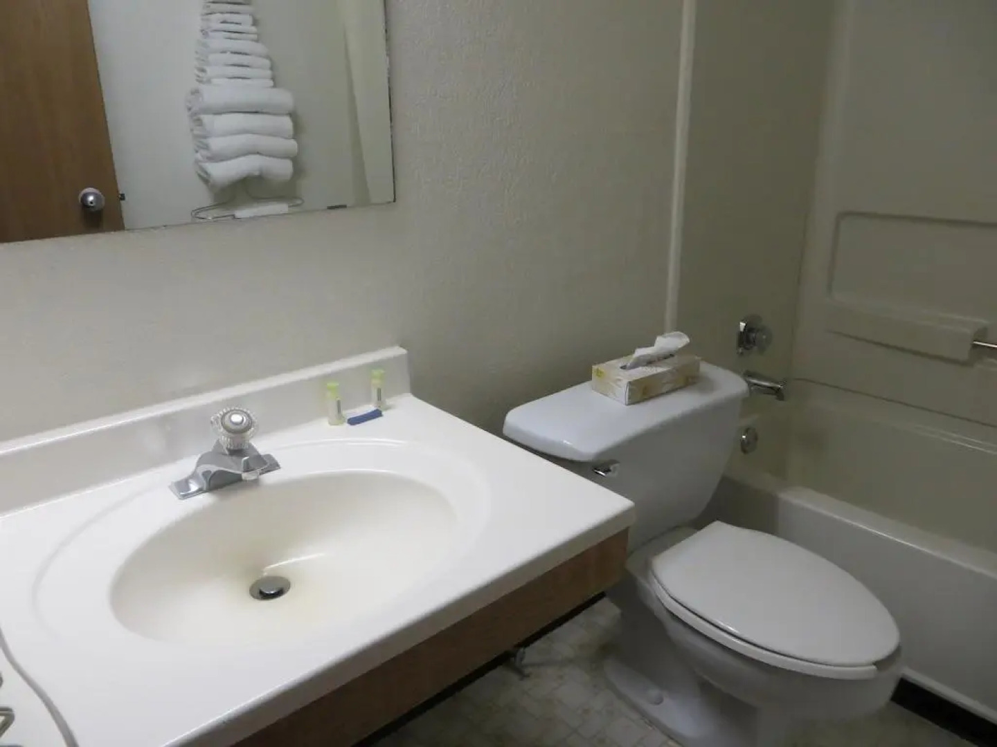 Super 8 by Wyndham Saanichton Victoria Airport