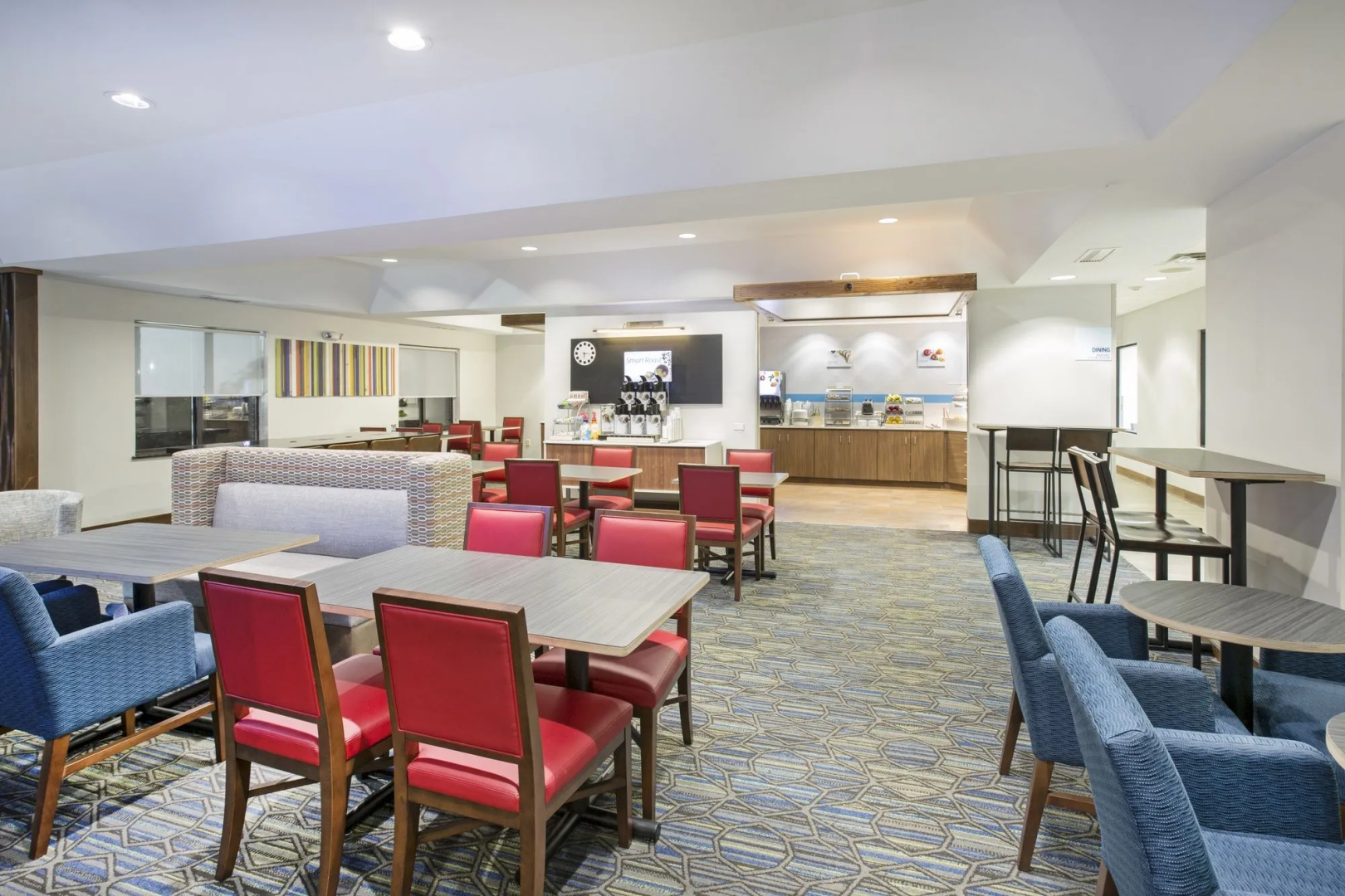 Holiday Inn Express Kansas City - at the Legends