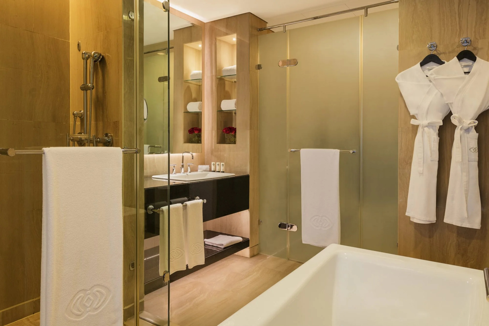 Отель Sofitel Abu Dhabi Corniche