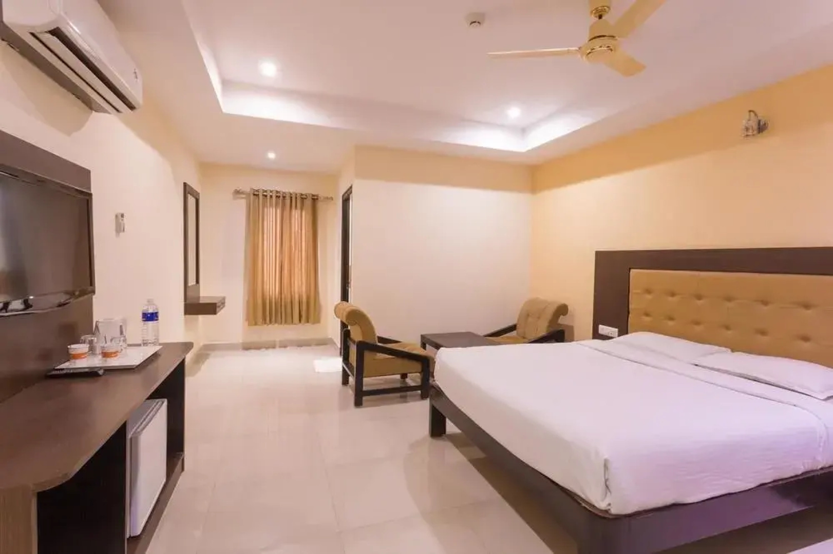 Hotel Udayee International