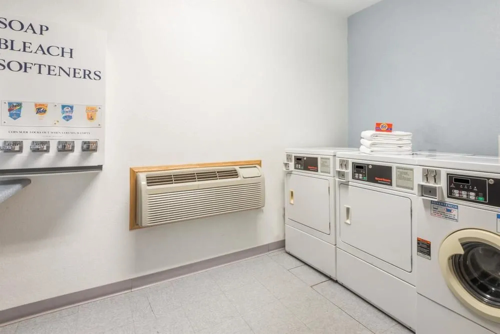 Super 8 Uniontown PA