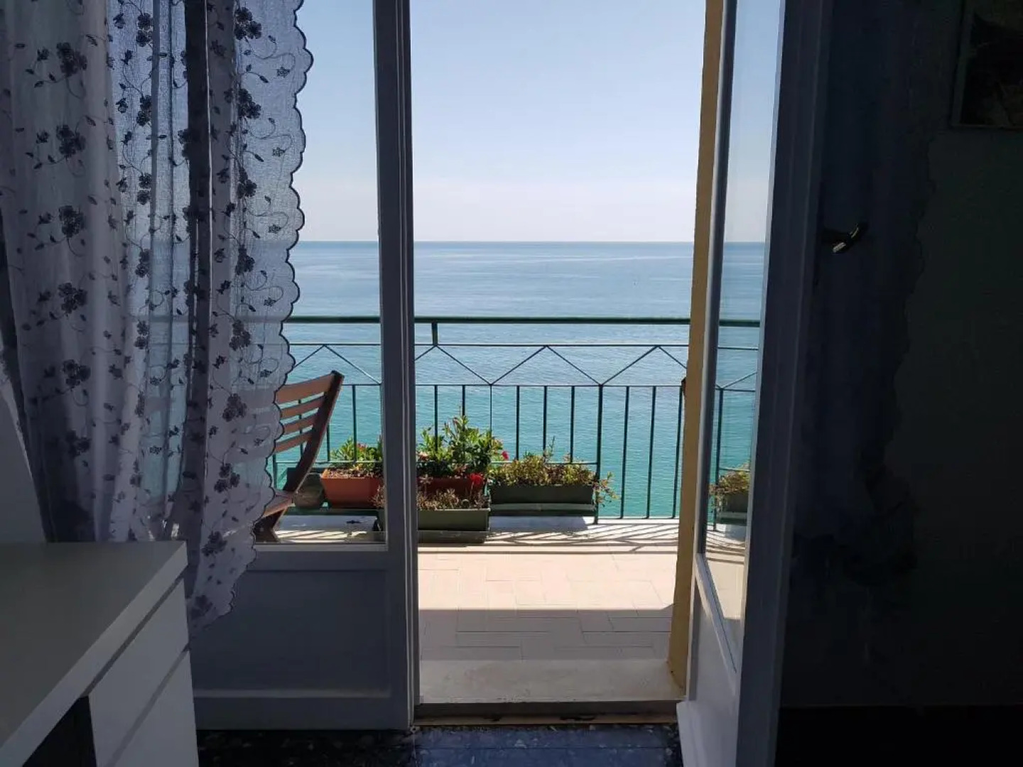 Bea's Apartment - The window to the sea - Seafront