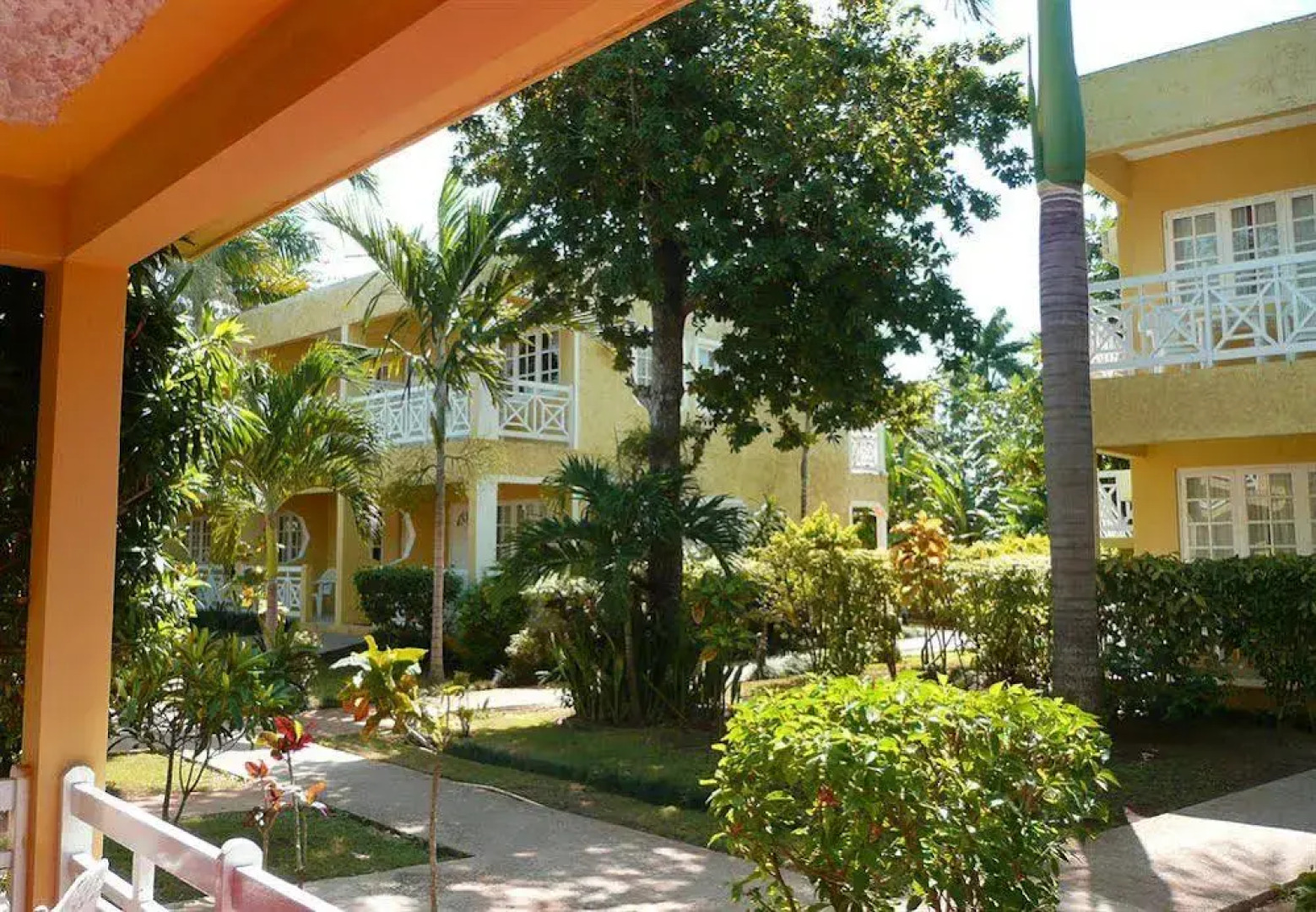 Merrils Beach 3 All Inclusive