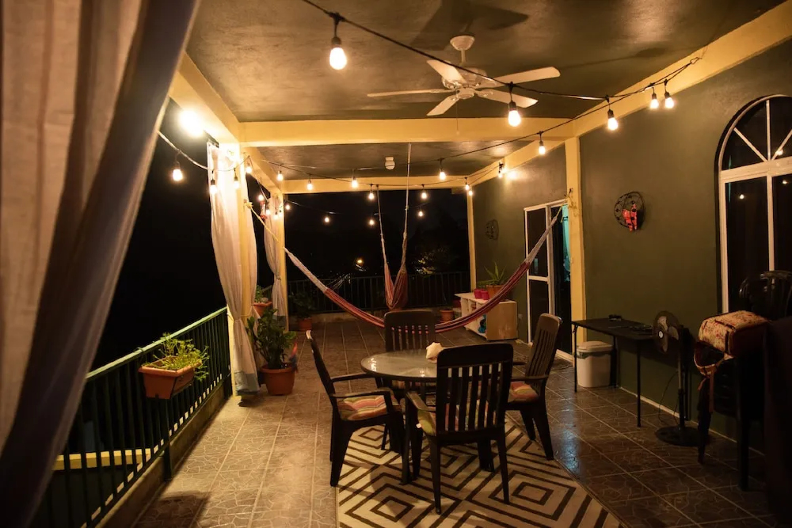 Sea Pearl Vacation Suites