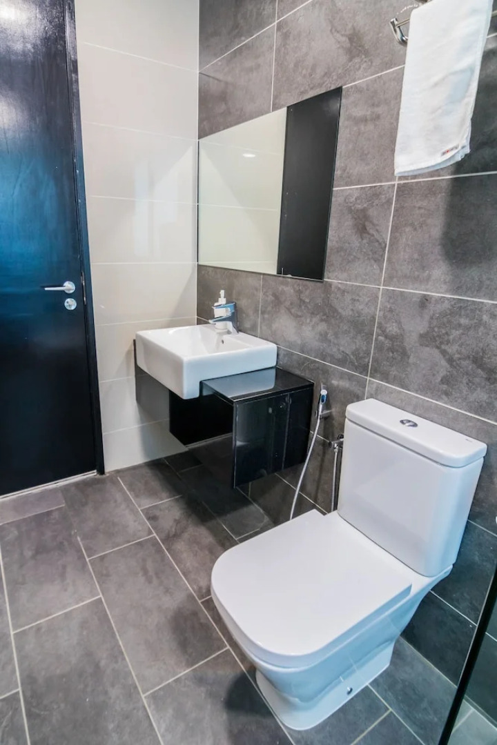 Almas Suites by Subhome