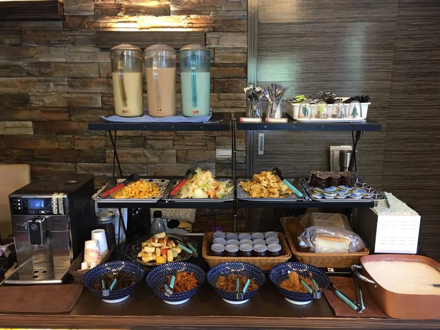 PULI GuanPu Fallsview Stay House