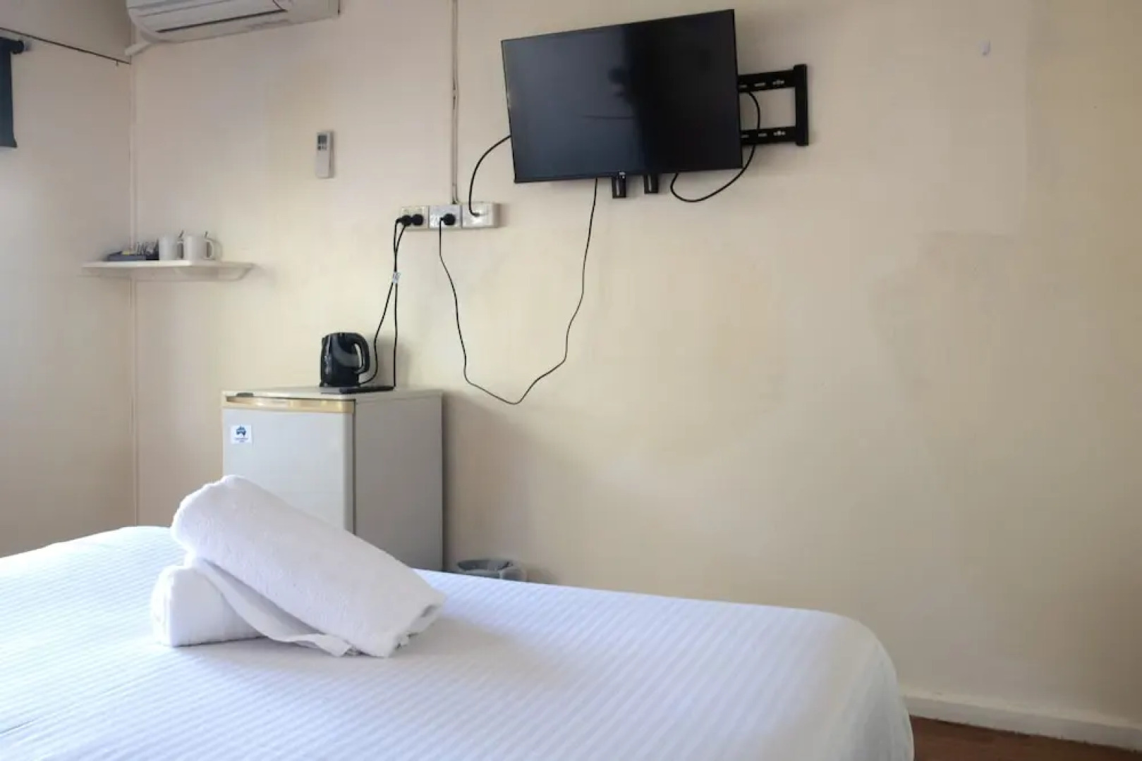 Nightcap at Marine Hotel