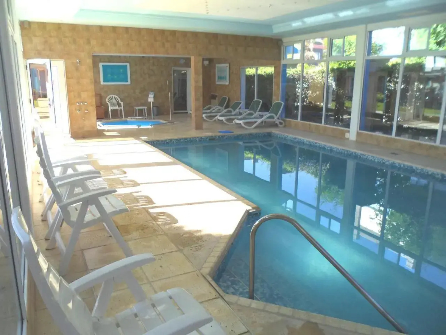 Los Aromos Apart Spa