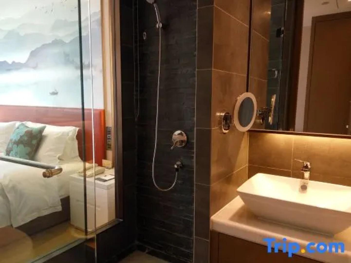 Kunming Lake View Hotel