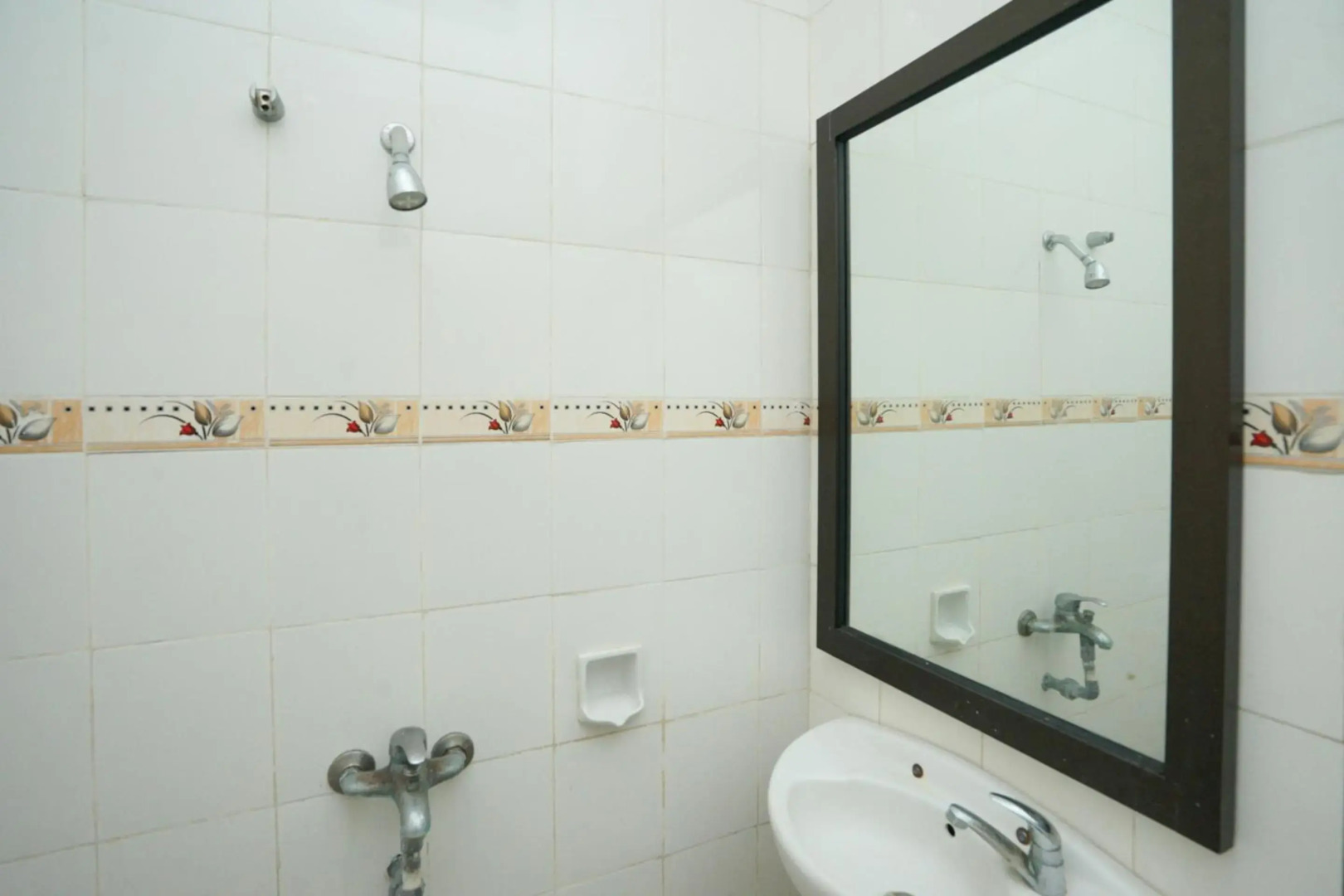 OYO 2003 Female Guest House