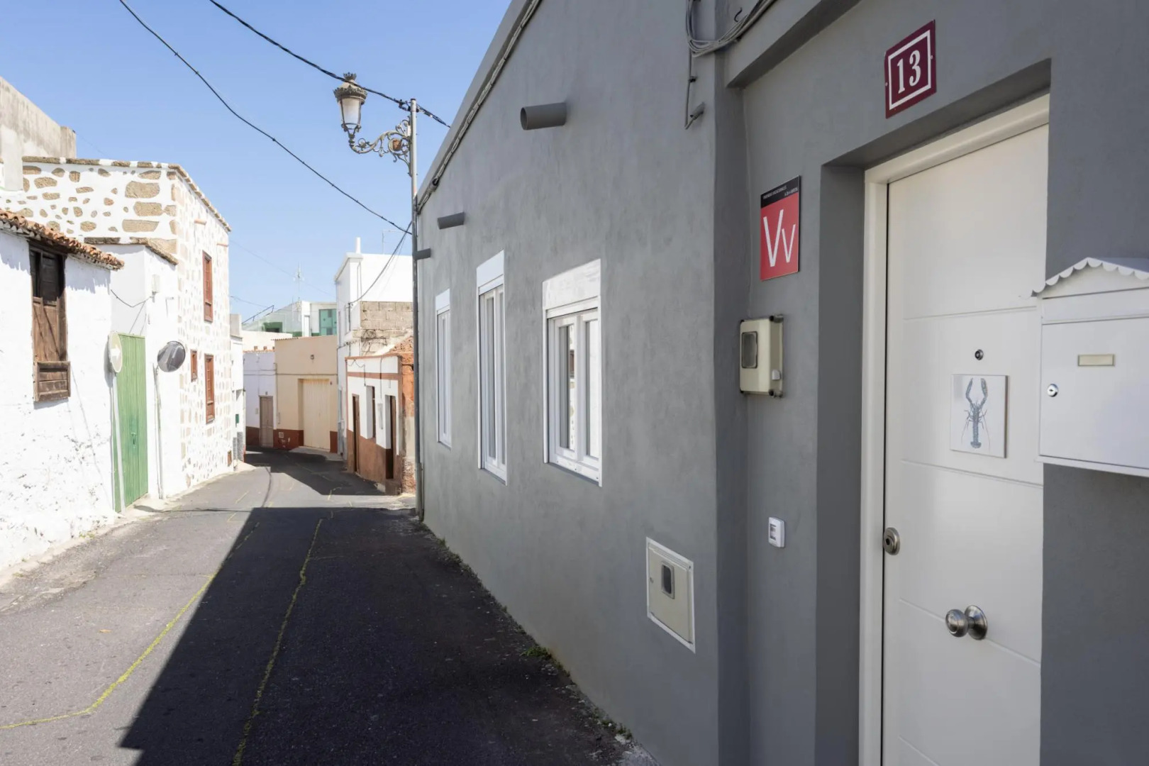 Home2Book Stunning Design House Arafo