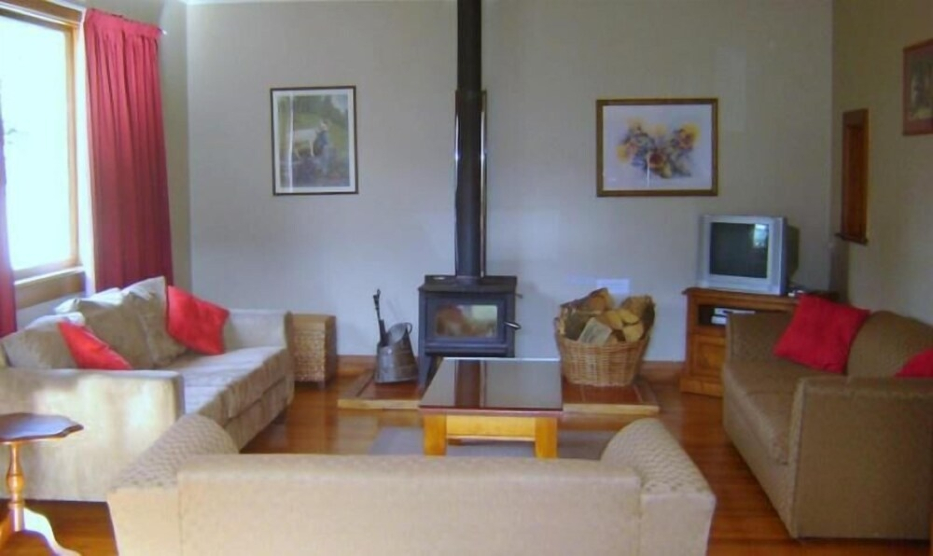 18 Jollies Pass Rd - Garden Studio 345