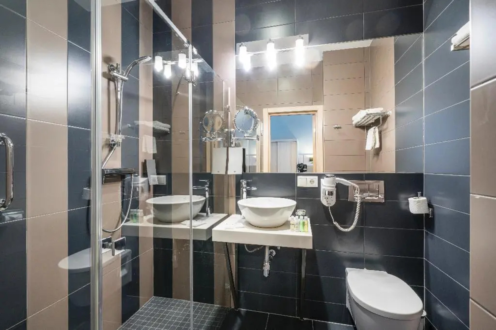 Отель Wellton Centrum Hotel & Spa