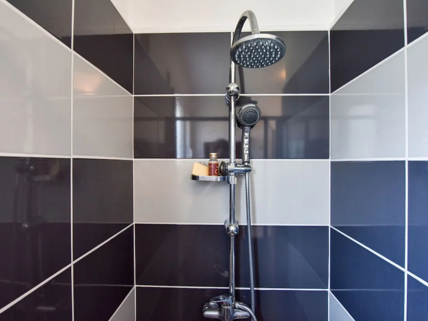 Serene Holiday Home in Pénestin with Garden