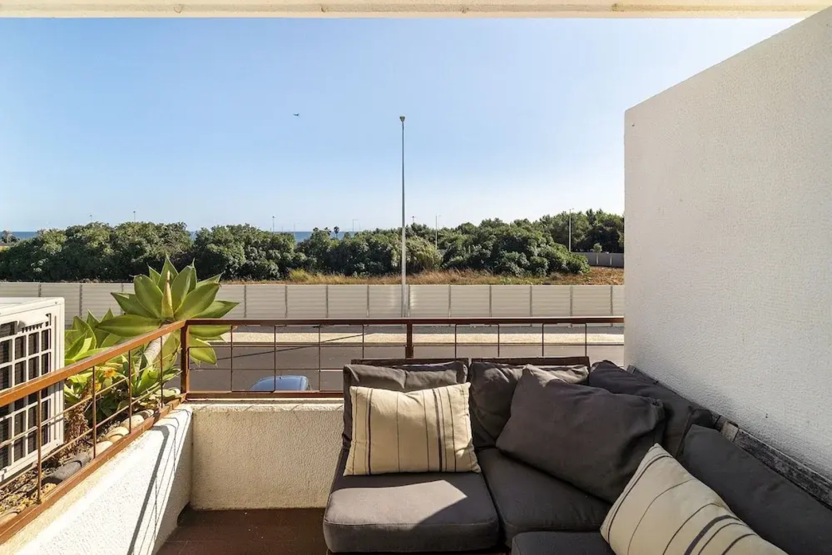 Study & Surf Carcavelos 1-Bed By Beach & Nova Sbe