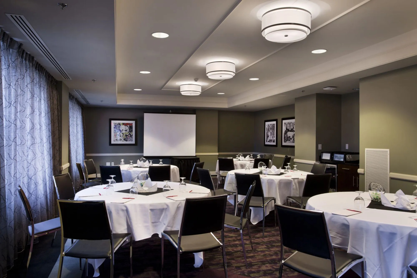 Ambassador Hotel Wichita, Autograph Collection