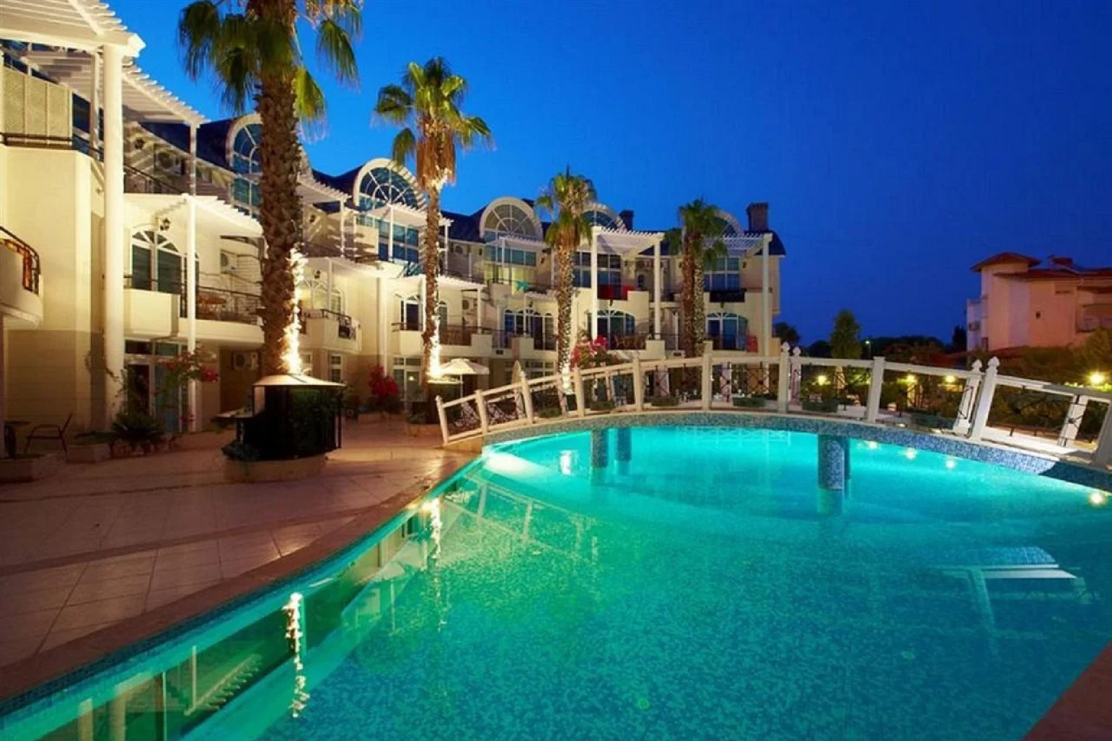 Seahorse Deluxe Hotel