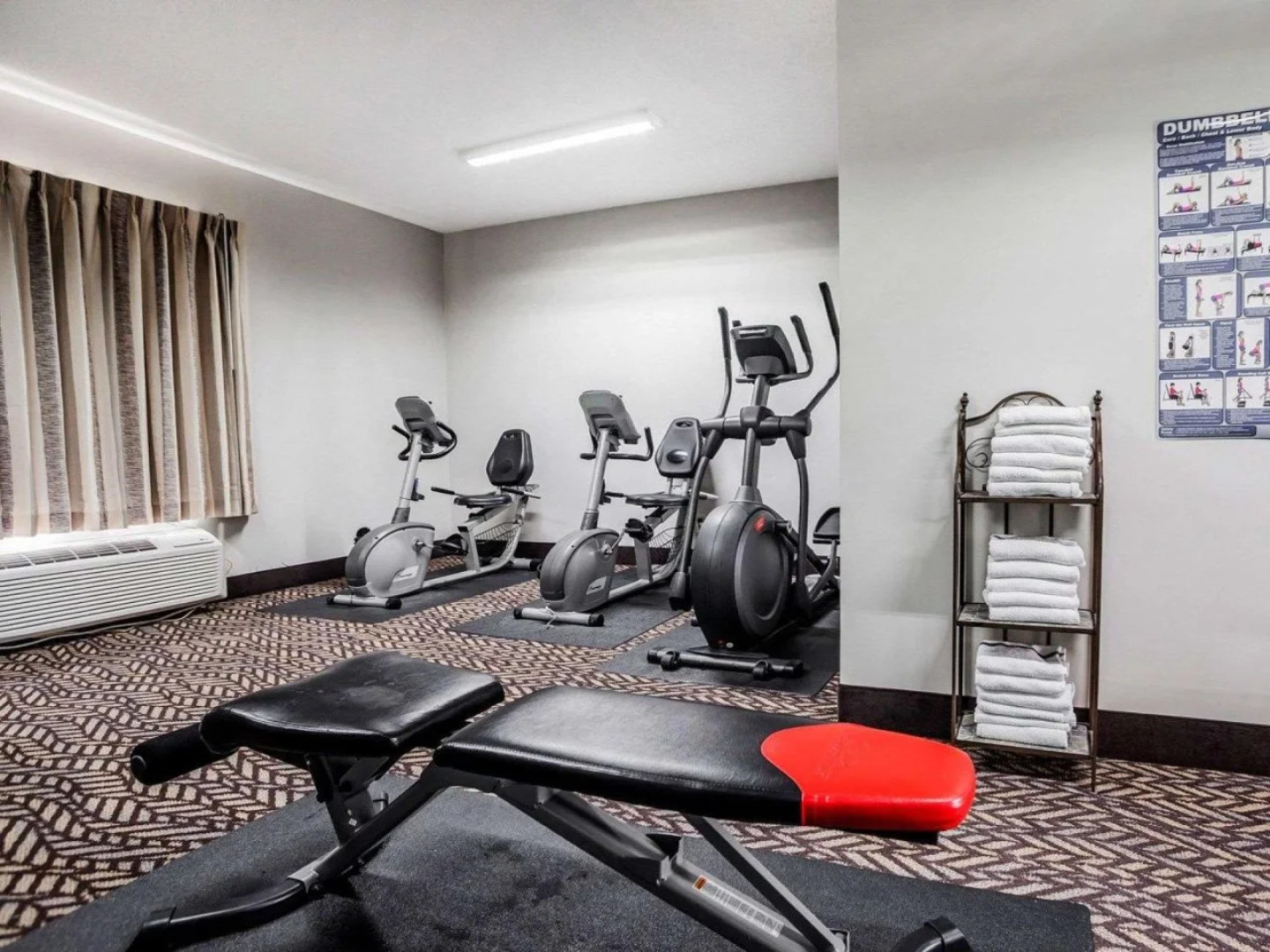 Suburban Studios Kansas City Airport North