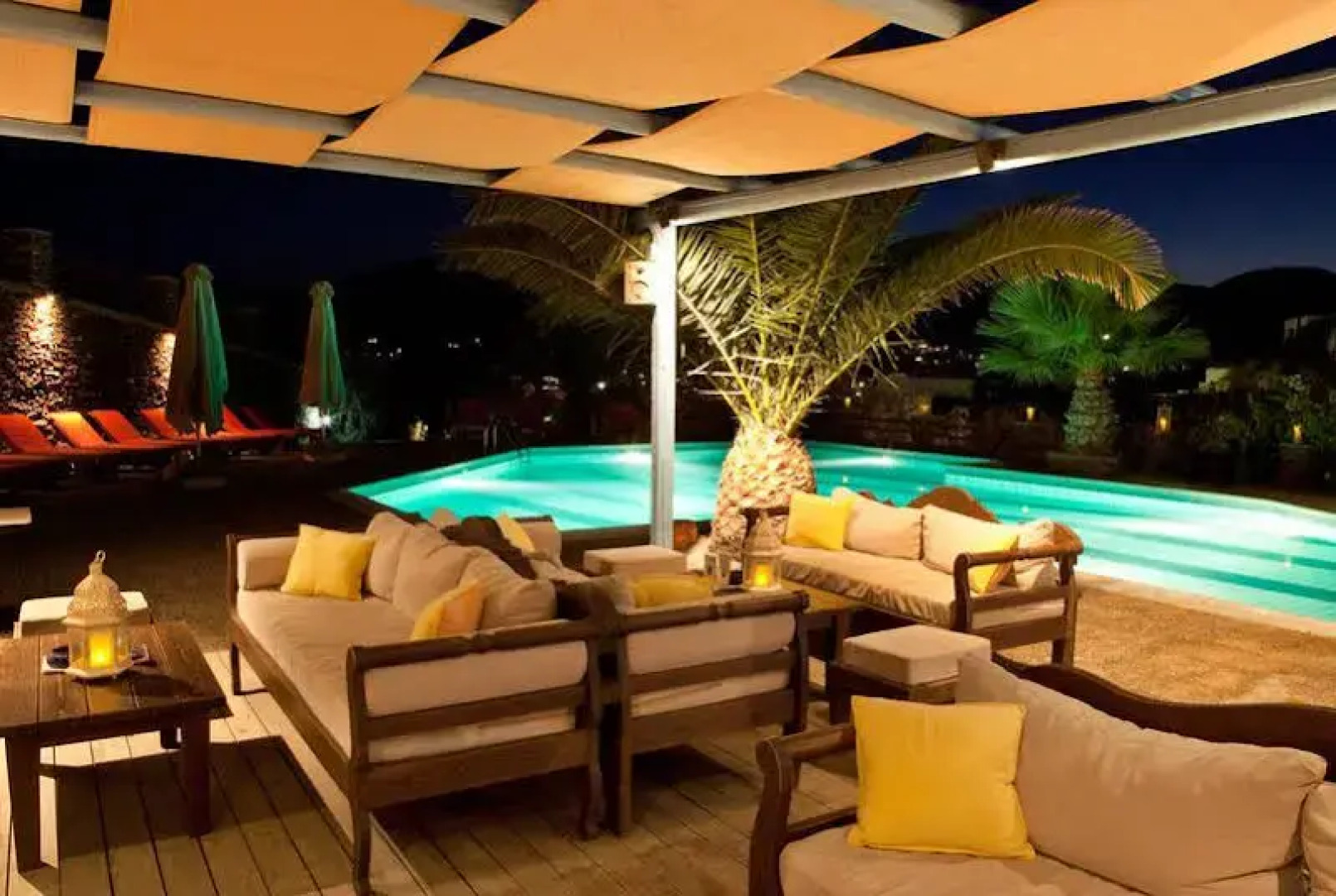 Alexandros Hotel
