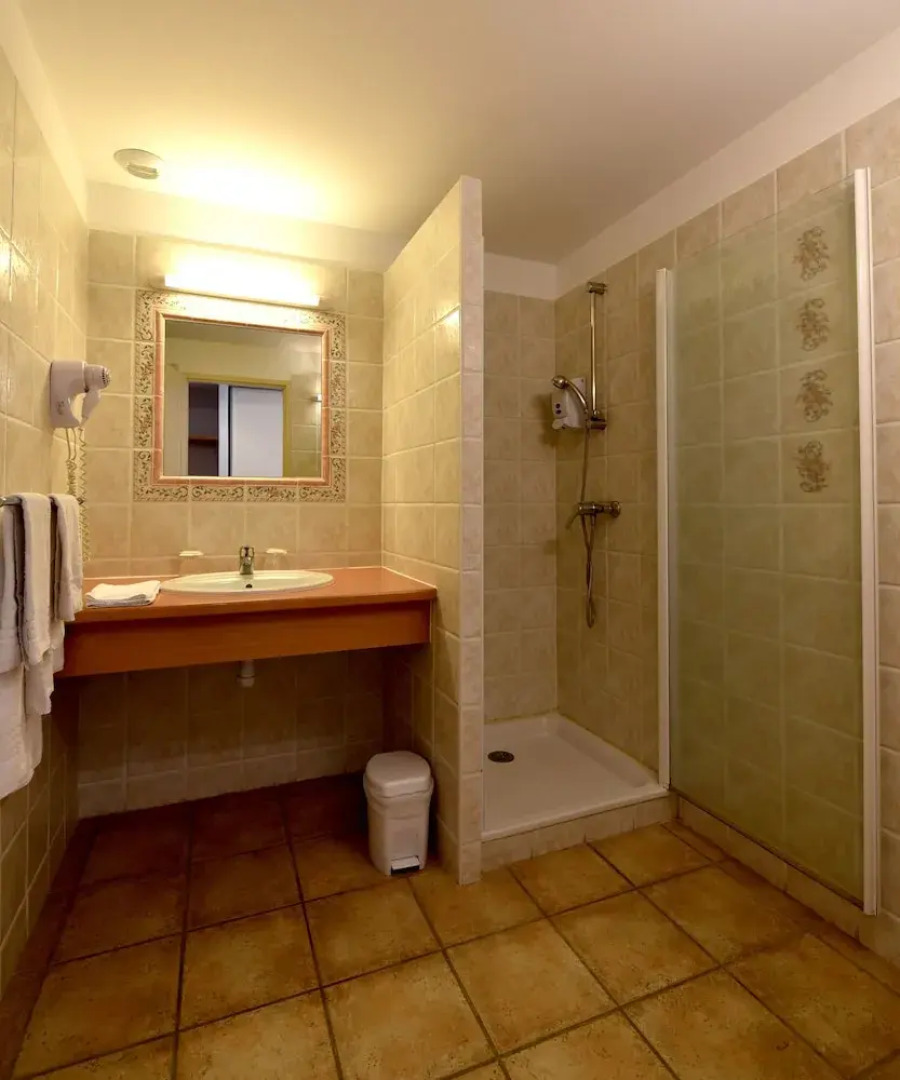 Hotel Pernes Les Fountaines