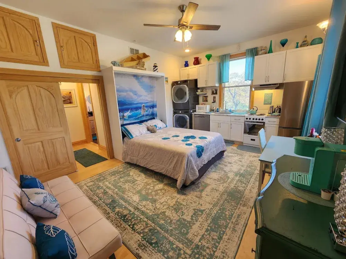 The Starlight Tower Ocean Breeze Suite 1 Bedroom Apartment Hotel by RedAwning
