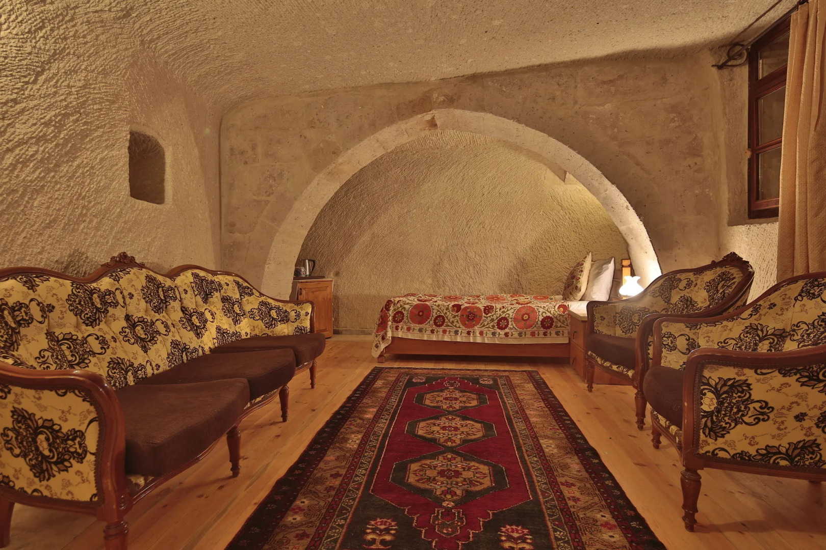 Amber Cave Suites