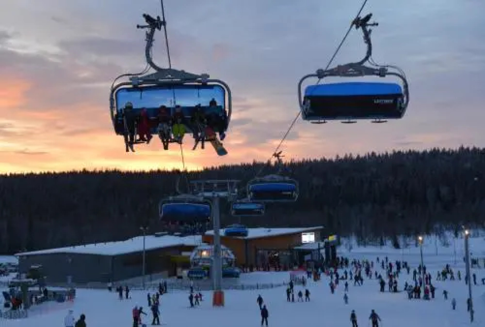 LeviBooking Moonlight Levi 112