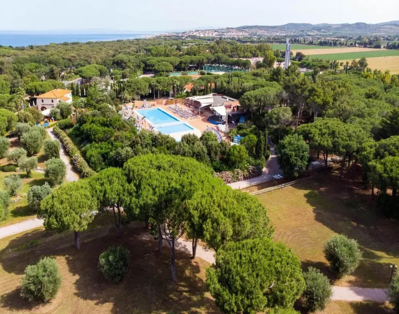 Bungalow in San Vincenzo With Shared Pool
