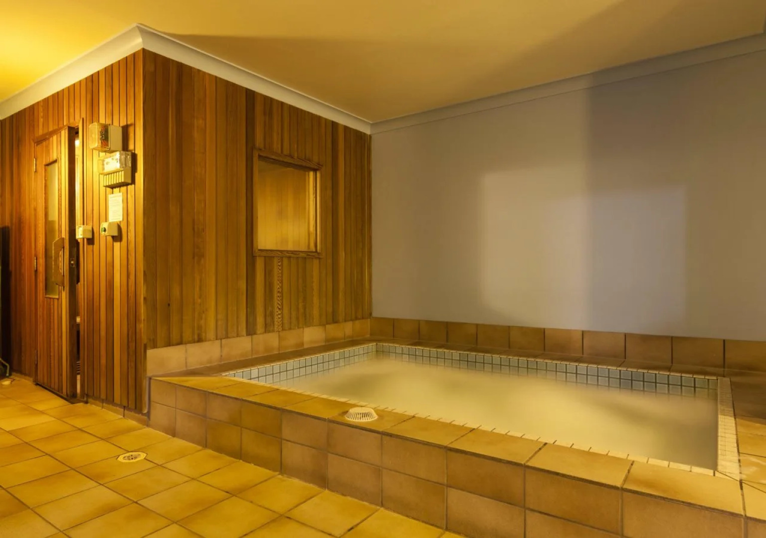 La Grande Apartments