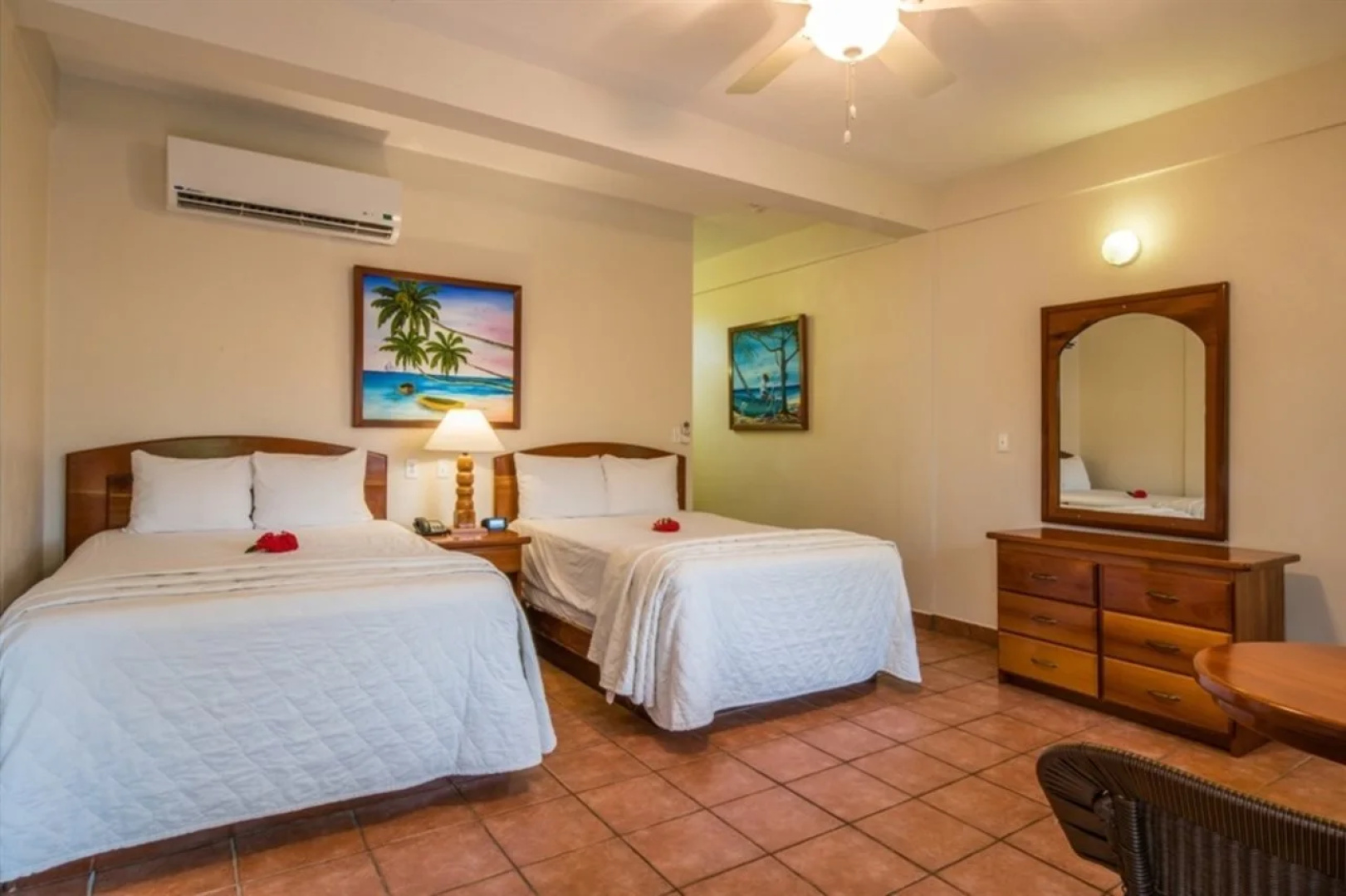 Sunbreeze Hotel
