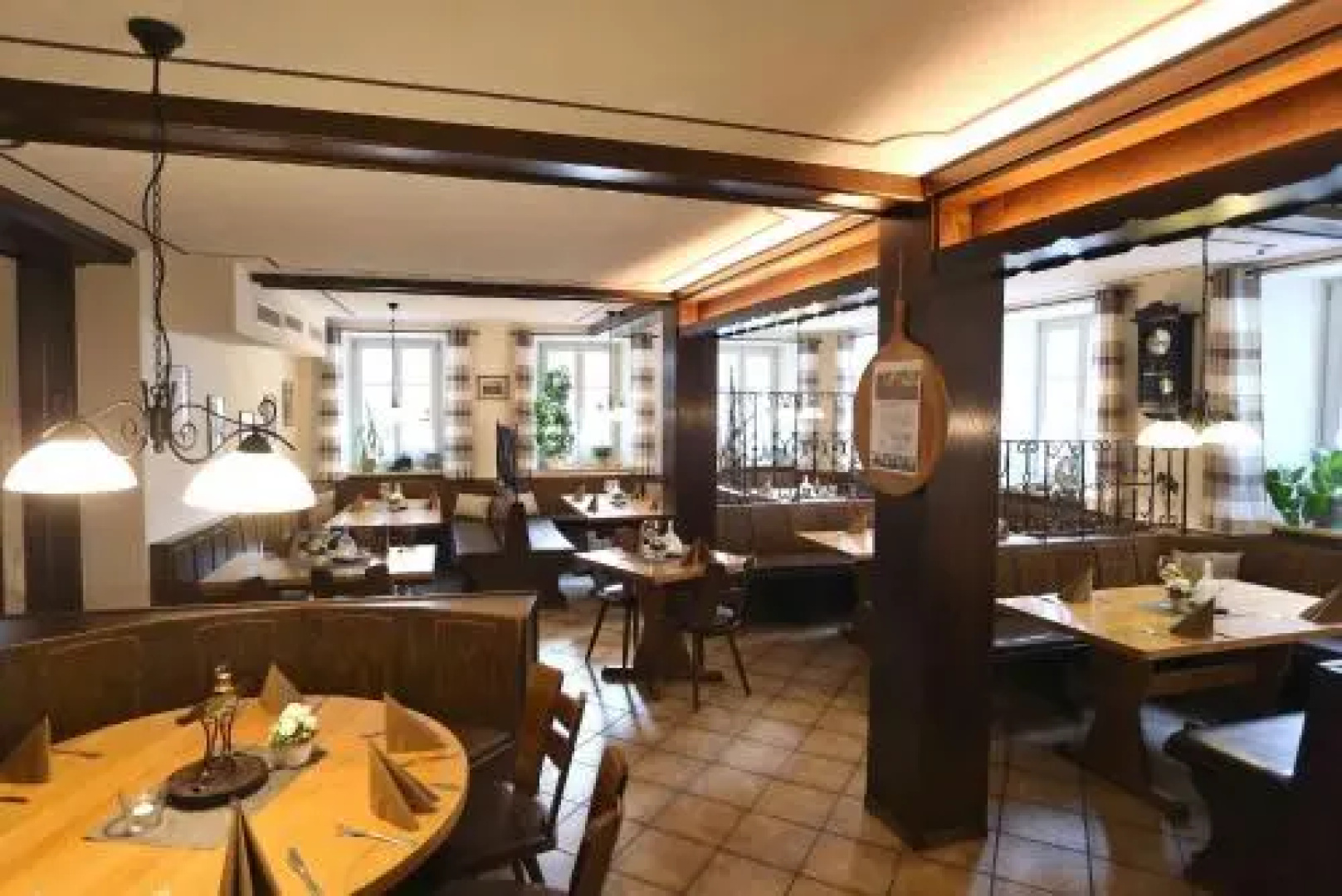 Gasthof Hotel Weinbau "Zum Goldenen Ochsen"