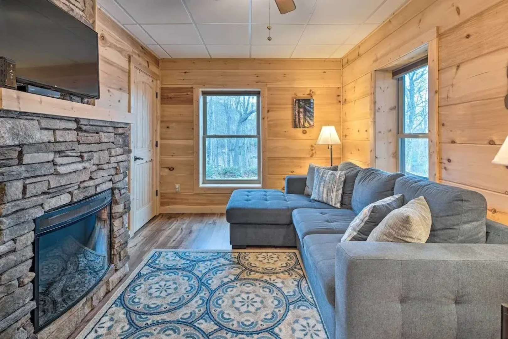 Secluded Black Mountain Cabin w/ On-site Pond!