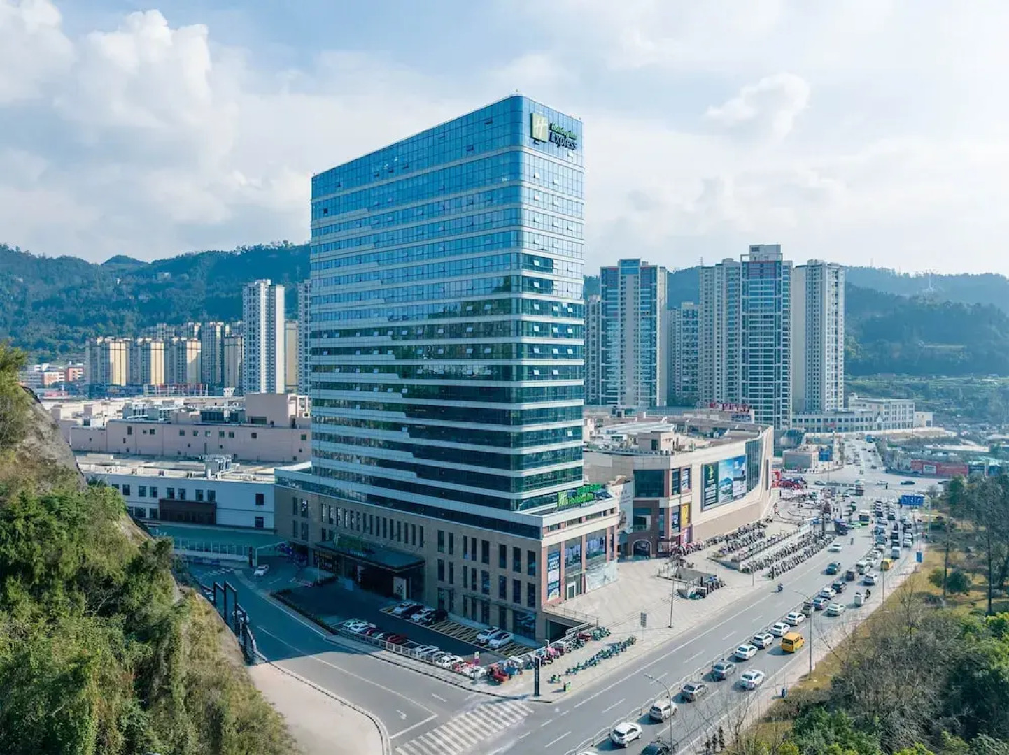 Holiday Inn Express Bazhong Center by IHG