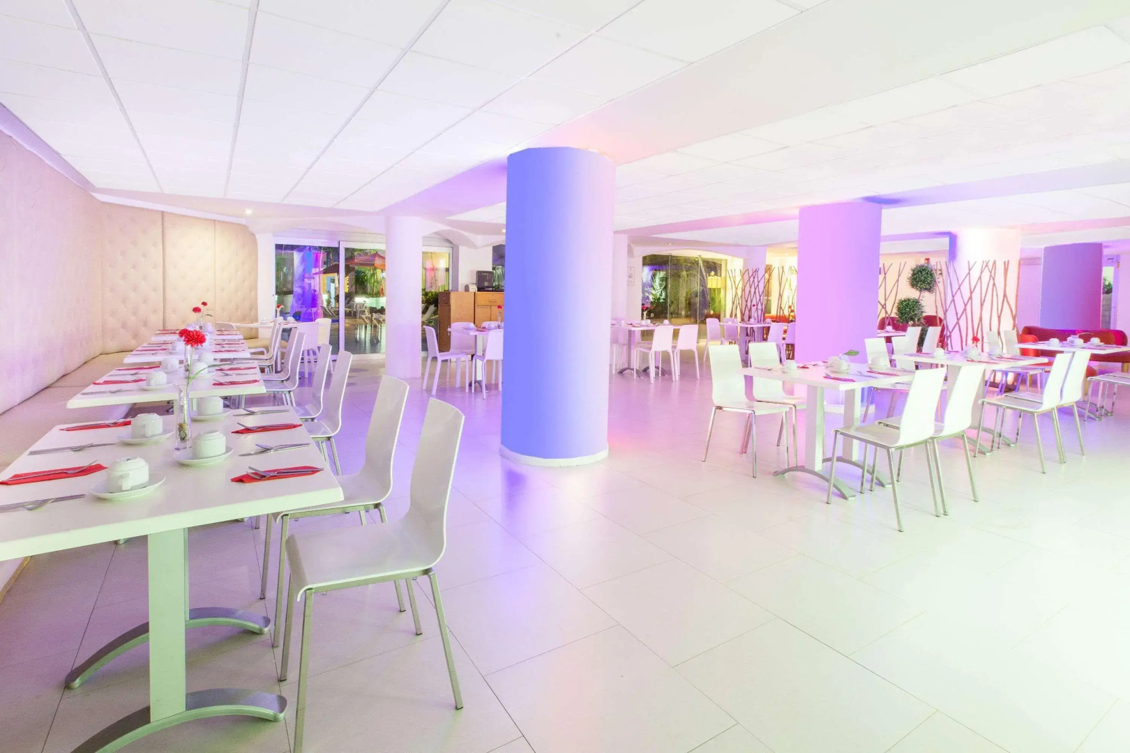 Отель Adhara Express