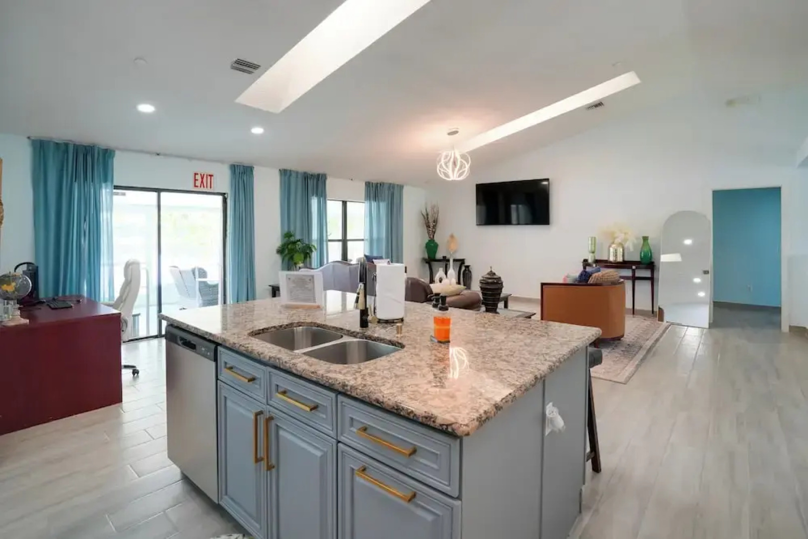 Outdoor Relaxation! Port St Lucie Family Home