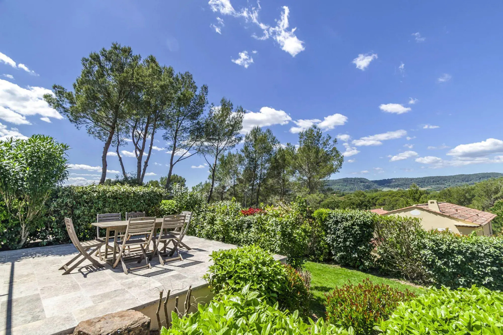 Terraced House in Domaine de Saint-endreol With Golf, SPA and Communal Pool