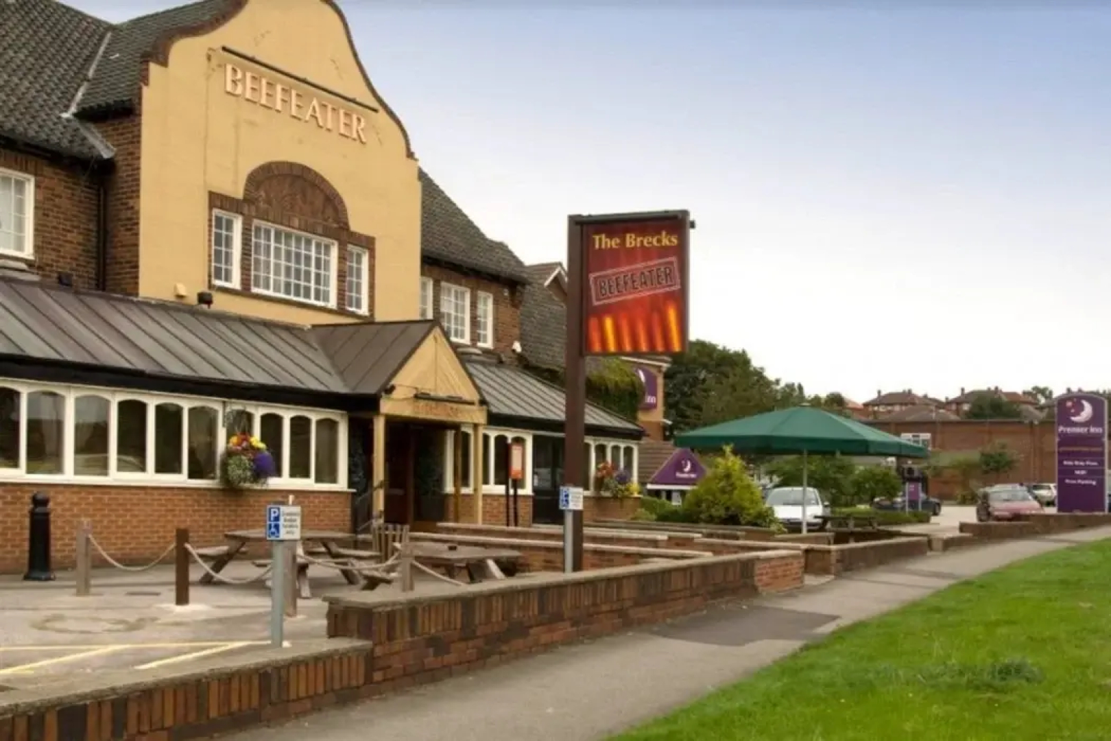 Premier Inn Rotherham East - M18/M1