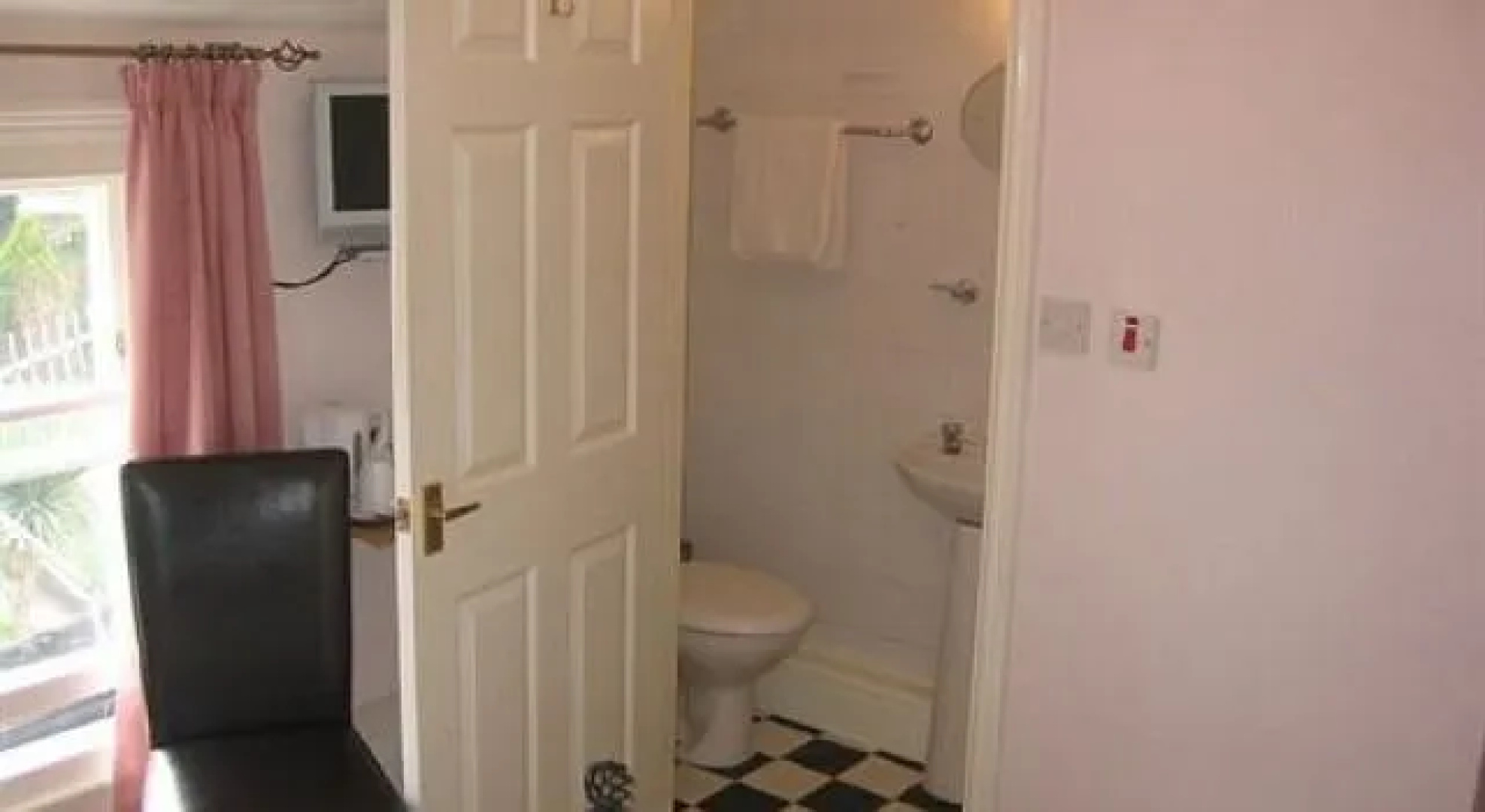 Bryn Derwen Guest House