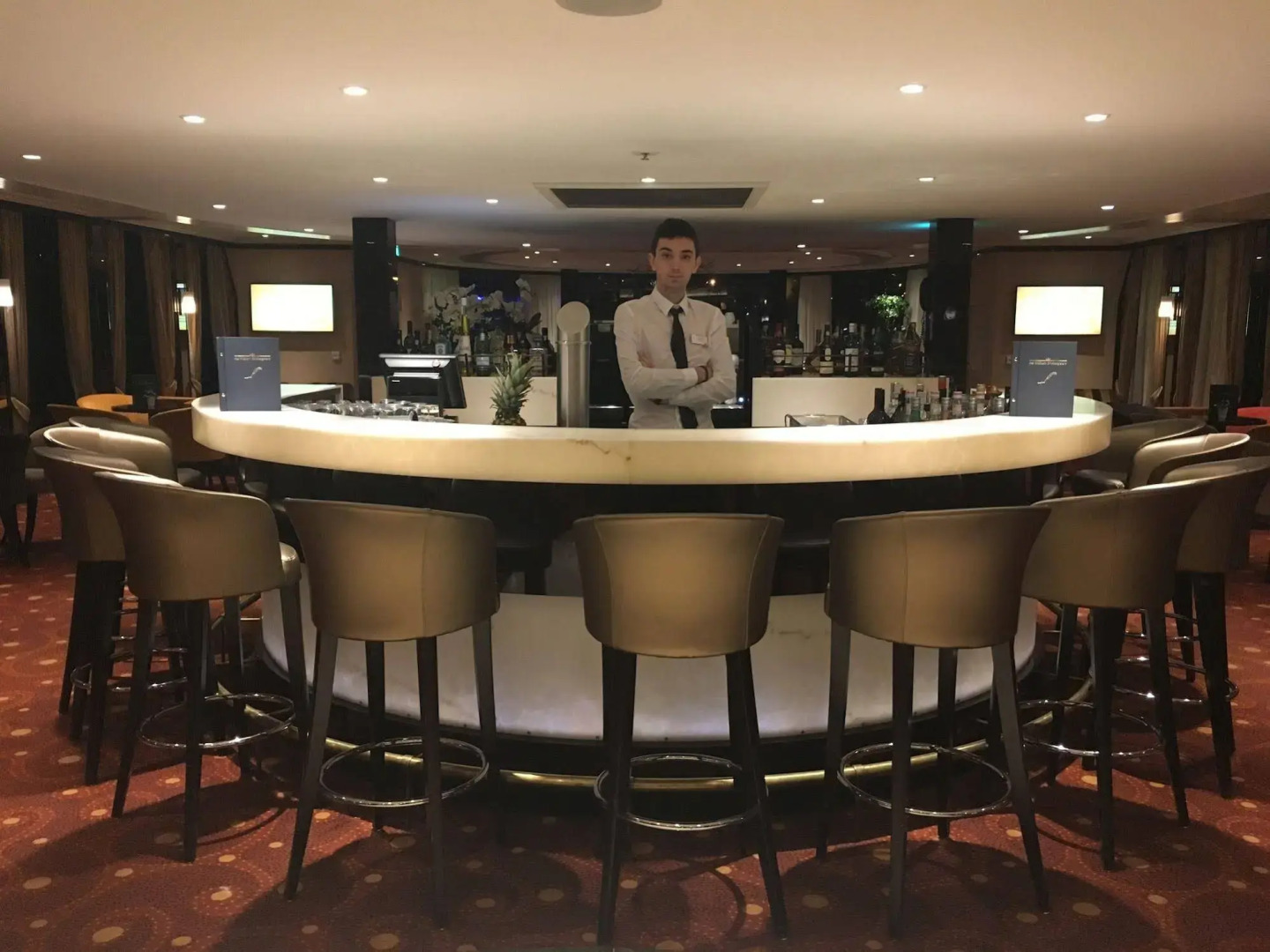 Select MS William Shakespeare - Düsseldorf